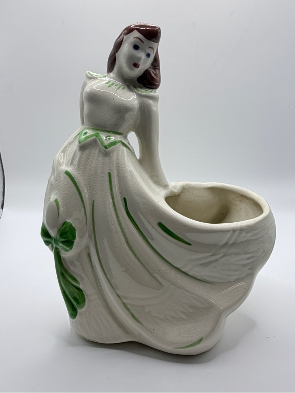 Vintage DeLee Art figural lady planters from the 1940s - Picture 9 of 11